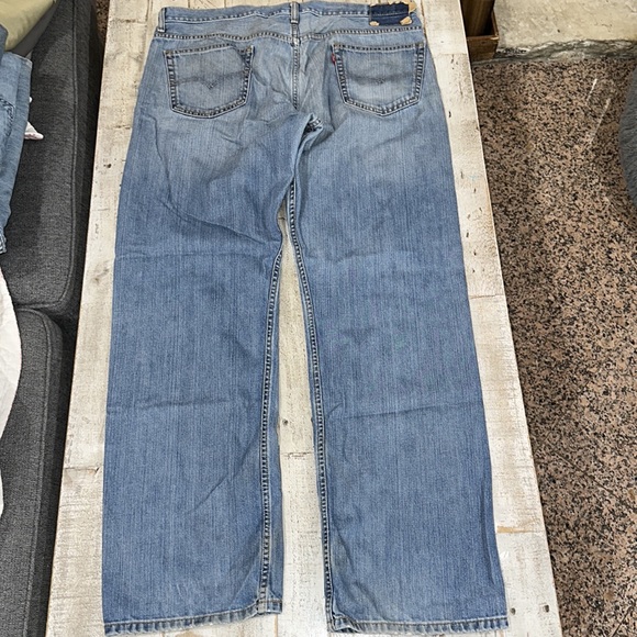Levis Strauss Men's 569 Jeans 36x34 Mid-Blue Loose Straight - Picture 2 of 5